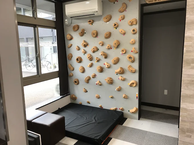 店舗外観・店内の様子